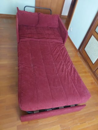 Sillón Cama Rojo Terciopelo