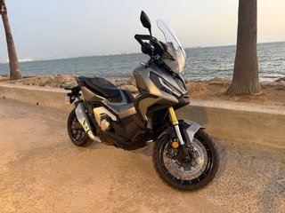 Honda XADV750 Gris 9550km