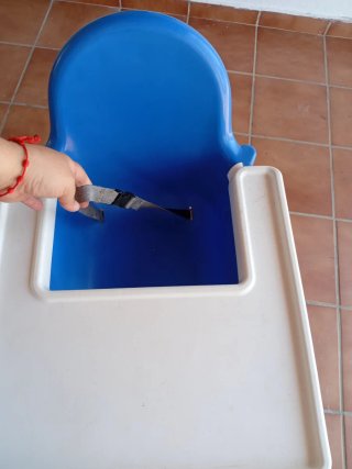 Trona básica azul y blanca