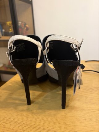 Zapatos Zara Negros y Azules