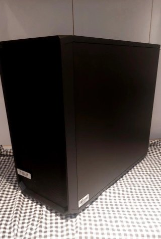 Caja PC Fractal