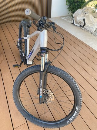 Bicicleta eléctrica Stilus de Decathlon casi nueva