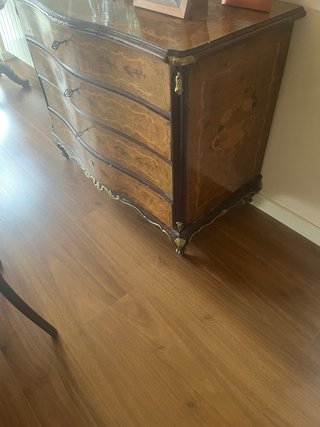 Mueble antiguo marquetería