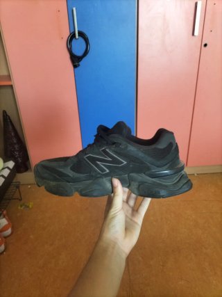New Balance Zapatillas Negras y Grises