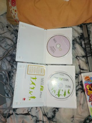 Nintendo Wii + 3 Juegos