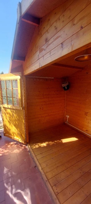 Caseta de madera 3x2m con ventanas