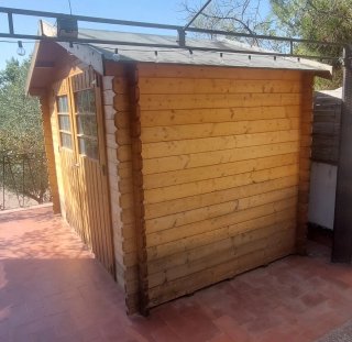 Caseta de madera 3x2m con ventanas