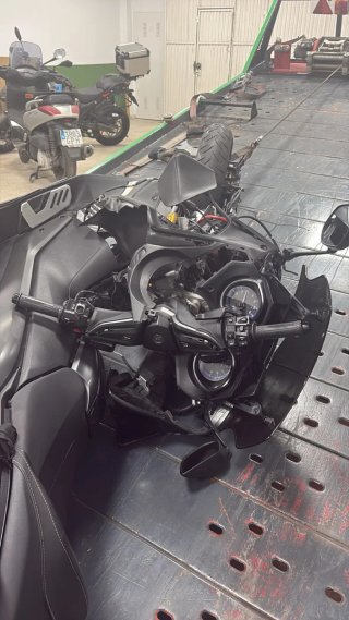 Yamaha Tmax 560 2021 Negra
