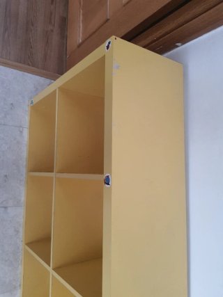 Estantería modular amarilla,negociabile