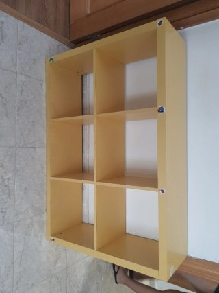 Estantería modular amarilla,negociabile