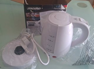 Hervidor de agua Mesko MS 1276 1.0L