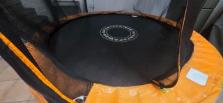 Cama elástica con red de seguridad