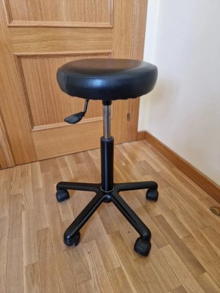 Taburete gas con ruedas + Silla de regalo
