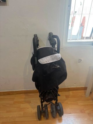 Carrito de bebé plegable
