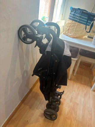 Carrito de bebé plegable
