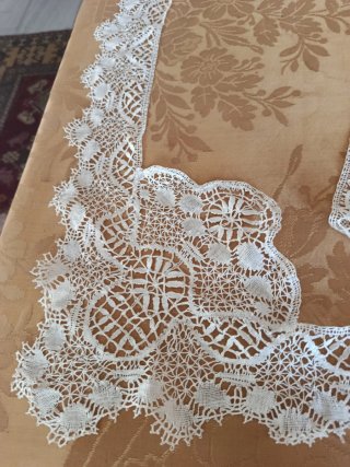 Encaje de bolillo para cama matrimonio
