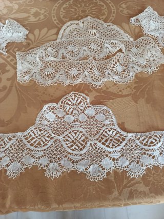Encaje de bolillo para cama matrimonio