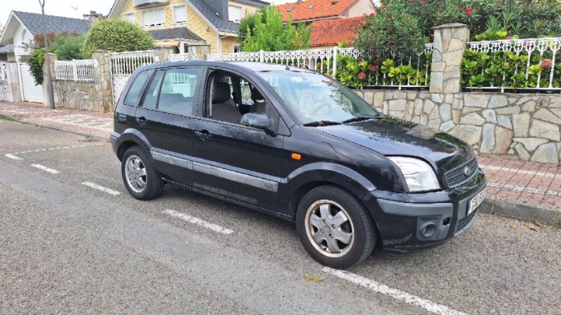 Ford Fusion 2007 - foto 1
