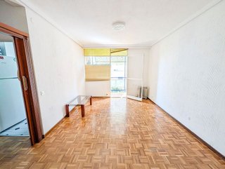 Piso en venta en Campamento en Madrid