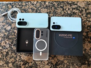 Vivo X200 FE
