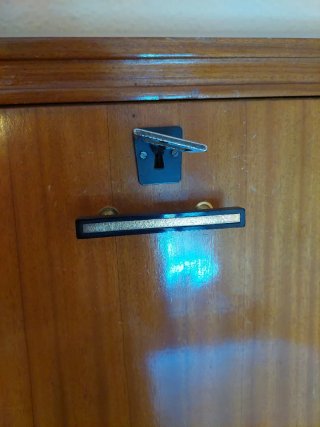 Mueble escritorio madera con cajonera