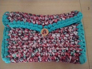 Bolso artesanal trapillo multicolor botón