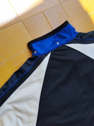 Sudadera Retro Fila Negra, Blanca y Azul