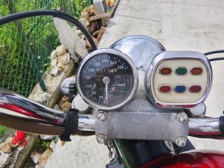 Kawasaki Vulcan 500 Cruiser granate.