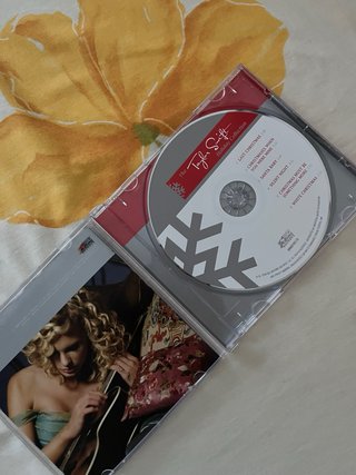 CD Taylor Swift - Holiday Collection (RARO)