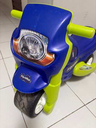 Moto de plástico para niños