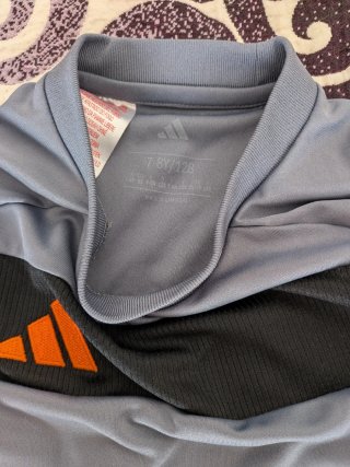 Conjunto Adidas gris T7-8