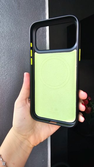 Funda Beats Negra 17 Pro/Pro Max