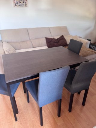 mesa extensible y 5 sillas Ikea