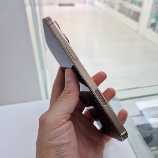 iPhone 16 Pro Max 256GB Desert tatinum Usado.