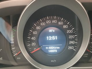 Volvo V40 D2