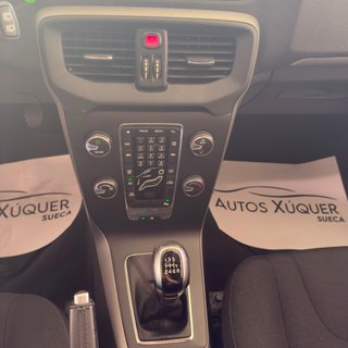 Volvo V40 D2