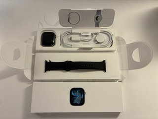 Apple Watch Series 11 46mm Space Gray