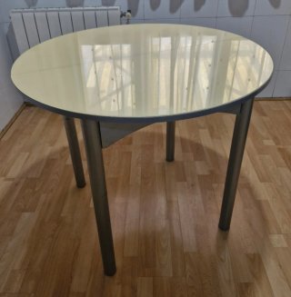 Mesa redonda y 4 sillas cocina