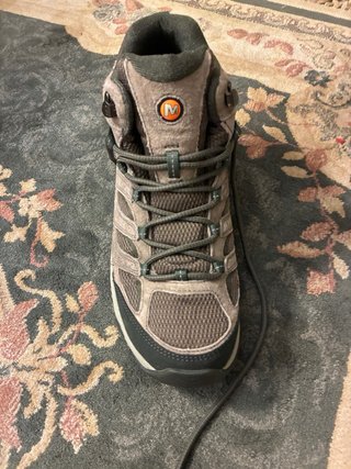 Botas de montaña Merrell. Sin usar conservan etiqu