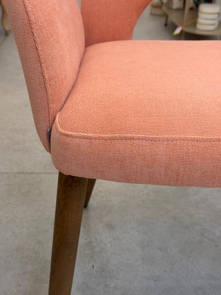 Butaca diseño coral tela y madera