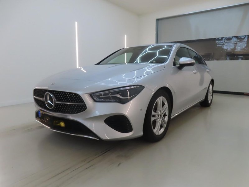 Mercedes-Benz CLA 180 SHOOTING BRAKE (X118) 2023