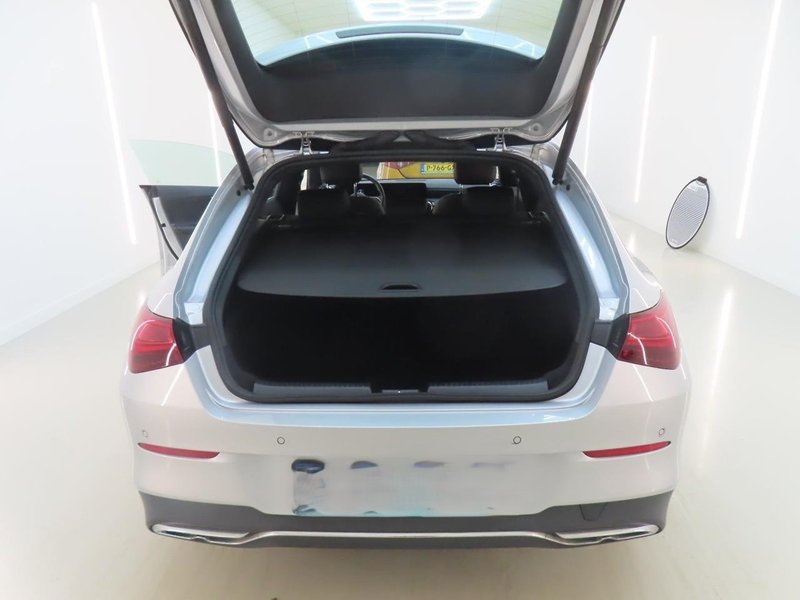 Mercedes-Benz CLA 180 SHOOTING BRAKE (X118) 2023, foto 3