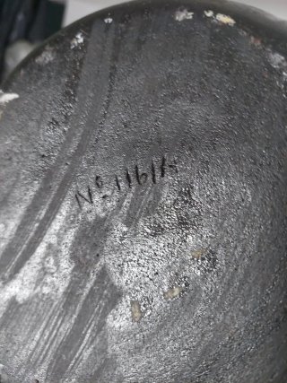 Jarrón de cerámica con asas y diseño étnico