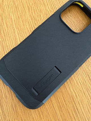 Funda Spigen Tough Armor MagFit iPhone 16 Pro