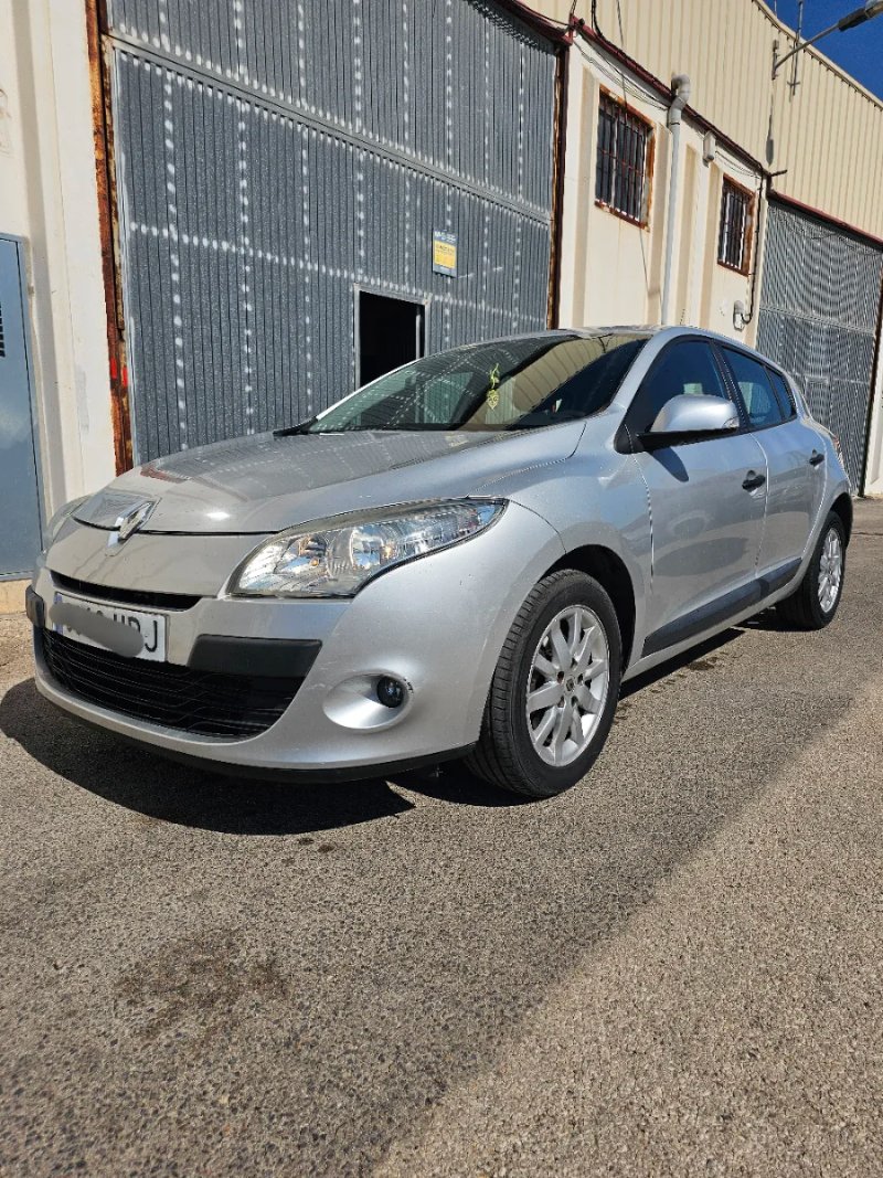 Renault Mégane 1.5 dCi Style 2011, foto 1
