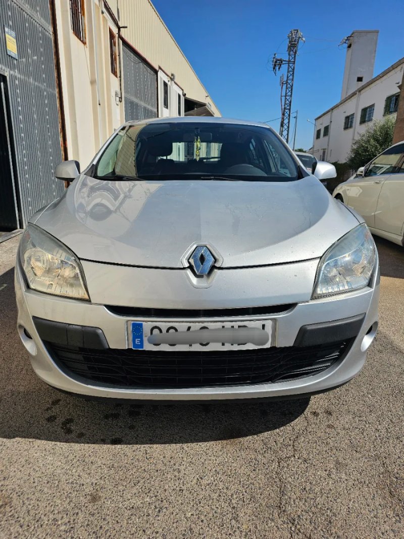 Renault Mégane 1.5 dCi Style 2011, foto 2