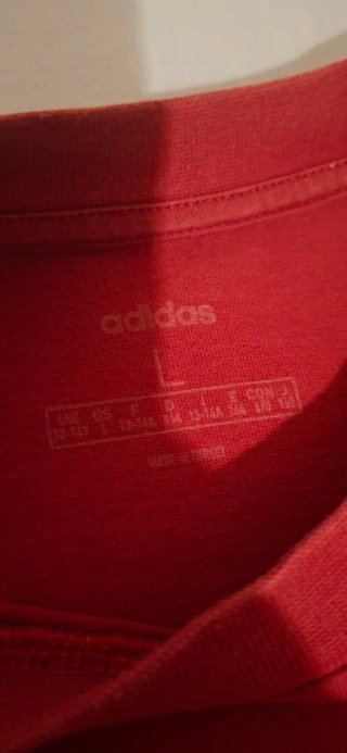 Camiseta Adidas Roja talla 13/14 años
