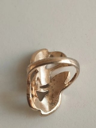 Conjunto de bisutería collar, anillo y pendientes