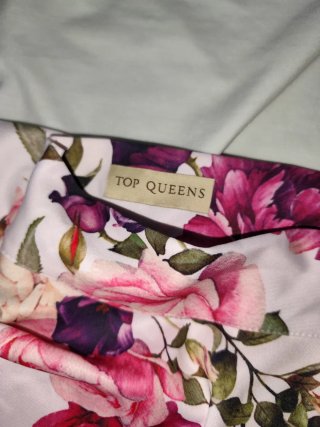 Conjunto Top Queen Falda y Blusa Talla M
