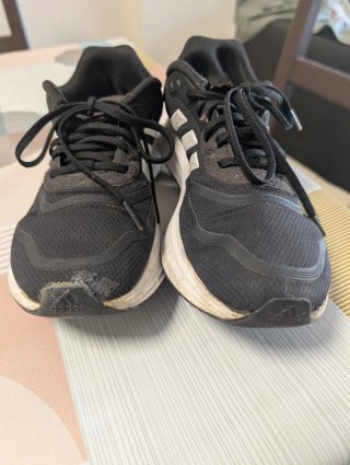Adidas Zapatillas Negras y Blancas